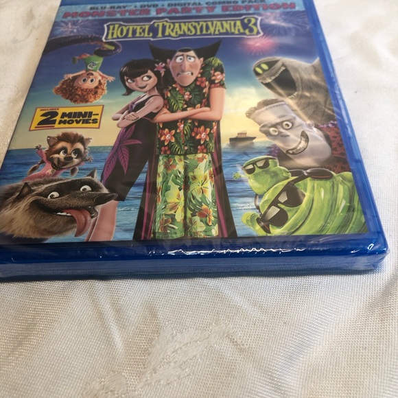 Hotel Transylvania 3 [Blu-ray] Blu-ray New - Picture 2 of 4